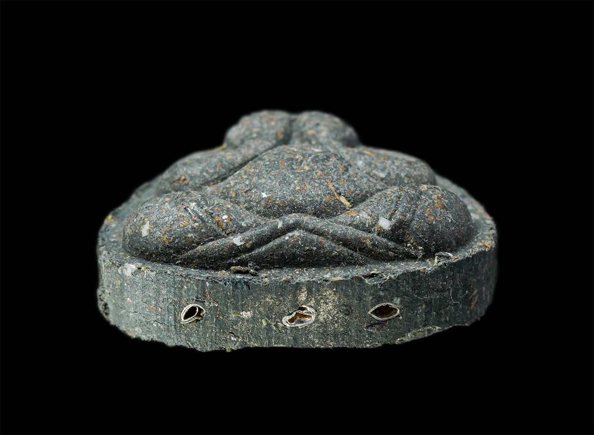 16Sep25 (105)ap.jpg - พระปิตตา มหาอุตม์ รุ่นวิเศษ หลวงพ่อทอง สุทธสีโล(พระครูวิสุทธิ์วิทยาคม) วัดบ้านไร่ จ.นครราชสีมา ปี2561 เนื้อผงพุทธคุณ ผงว่าน ฝังตะกรุดเงิน 3 ดอก พระสวย [..] | https://kamulet.in.th